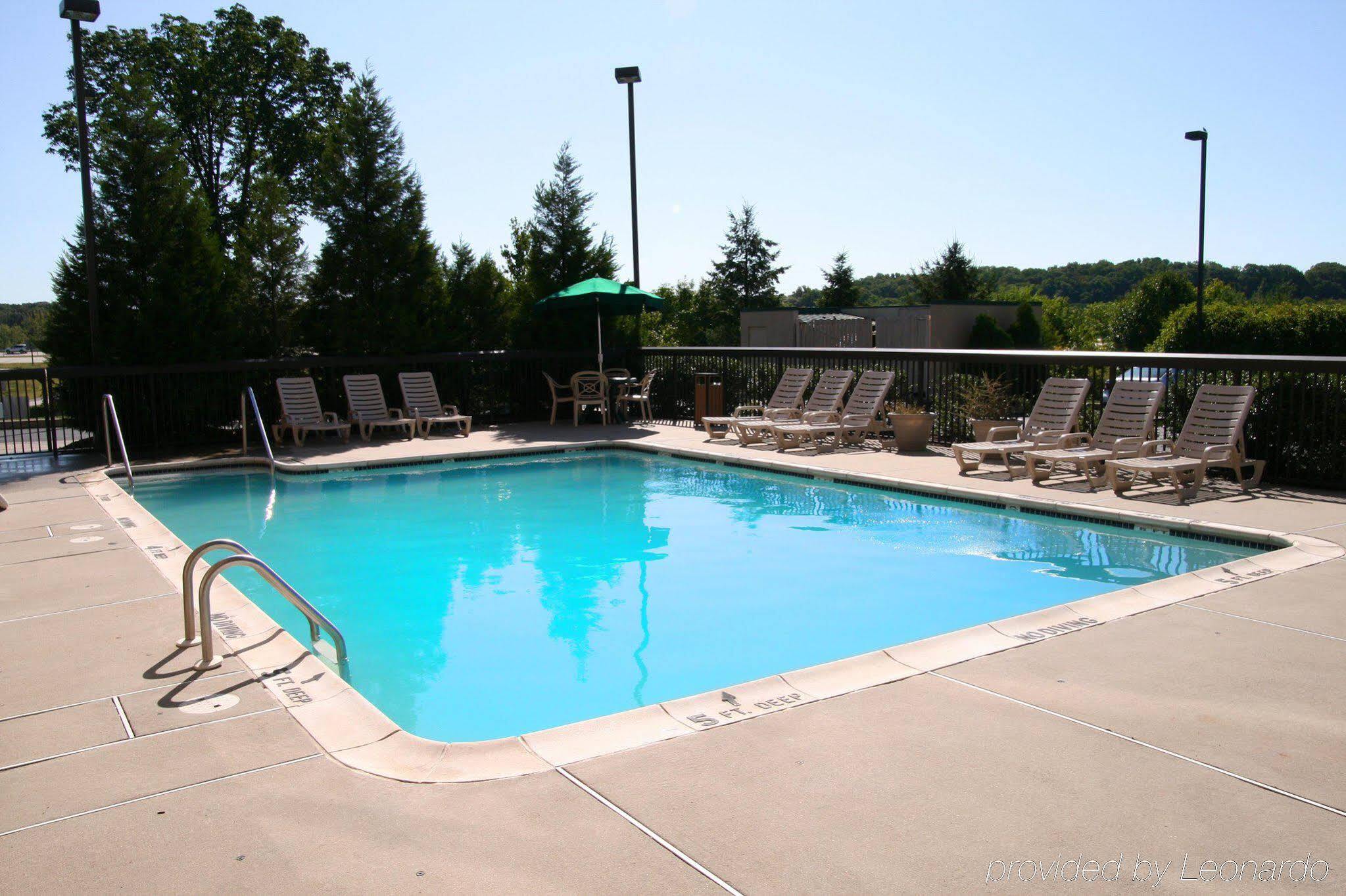 Hampton Inn & Suites Valley Forge/Oaks Финиксвилл Экстерьер фото